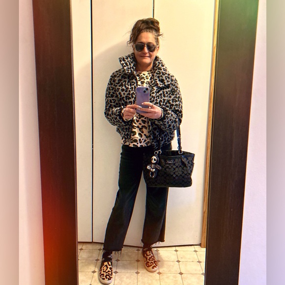 LIKE 2B NoTIFIED LIVE SHoWS!! POP UPS!!⭐️⭐️⭐️⭐️⭐️ - Picture 4 of 9